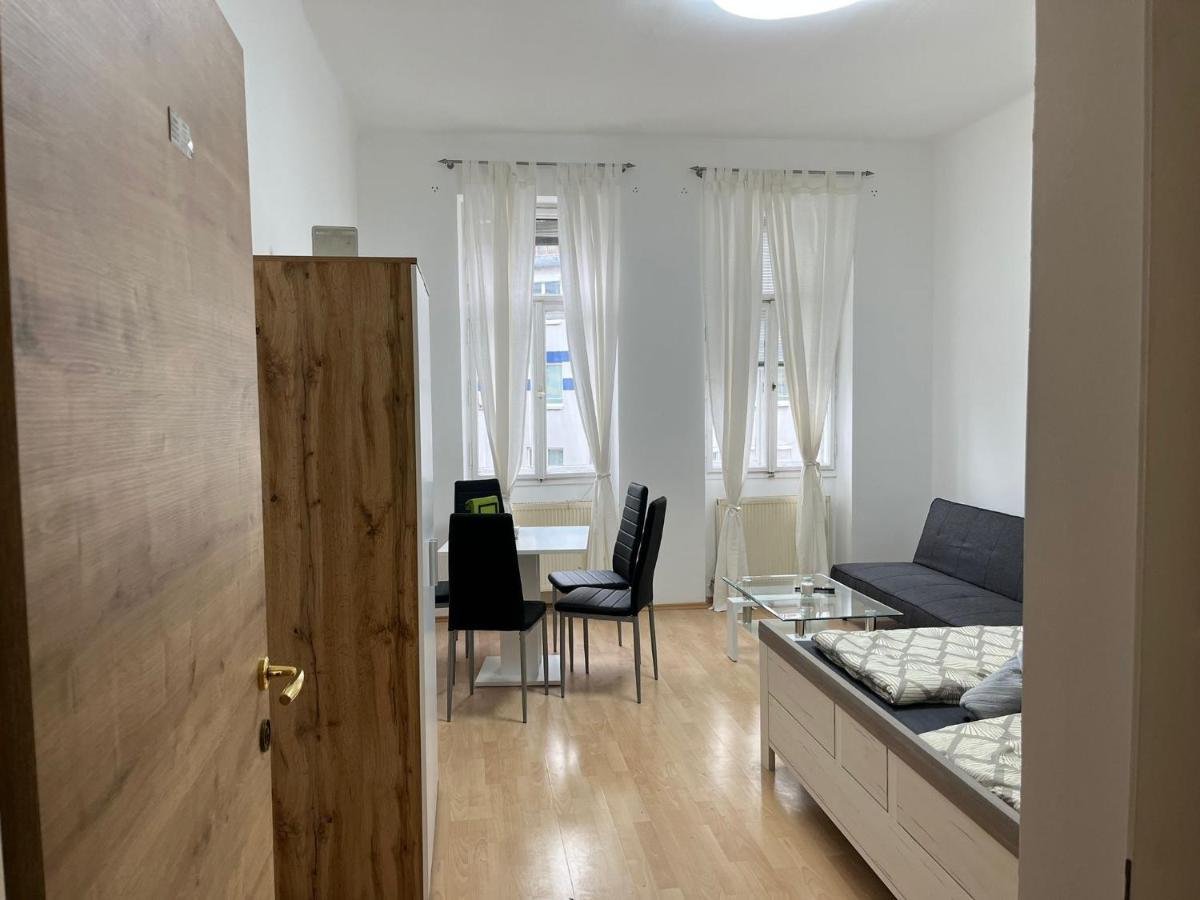 וינה Family Apartment 5P Kl מראה חיצוני תמונה